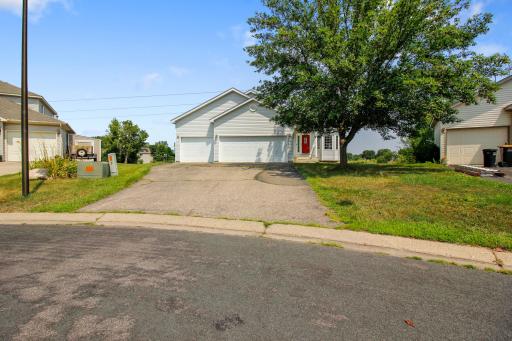 1277 Fireside Court, Shakopee, MN 55379