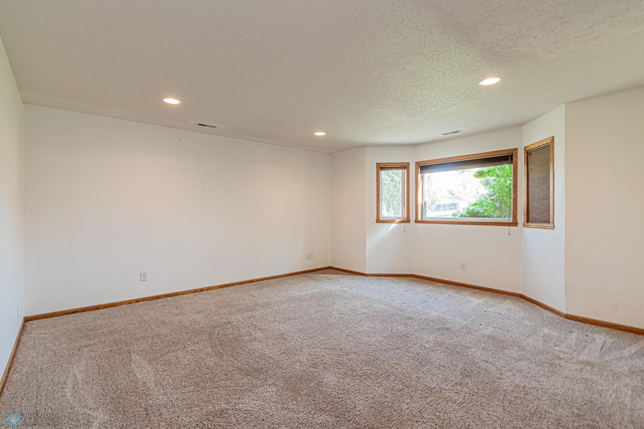 4775 Harvest Dr S, Fargo, ND 58104-15.jpg