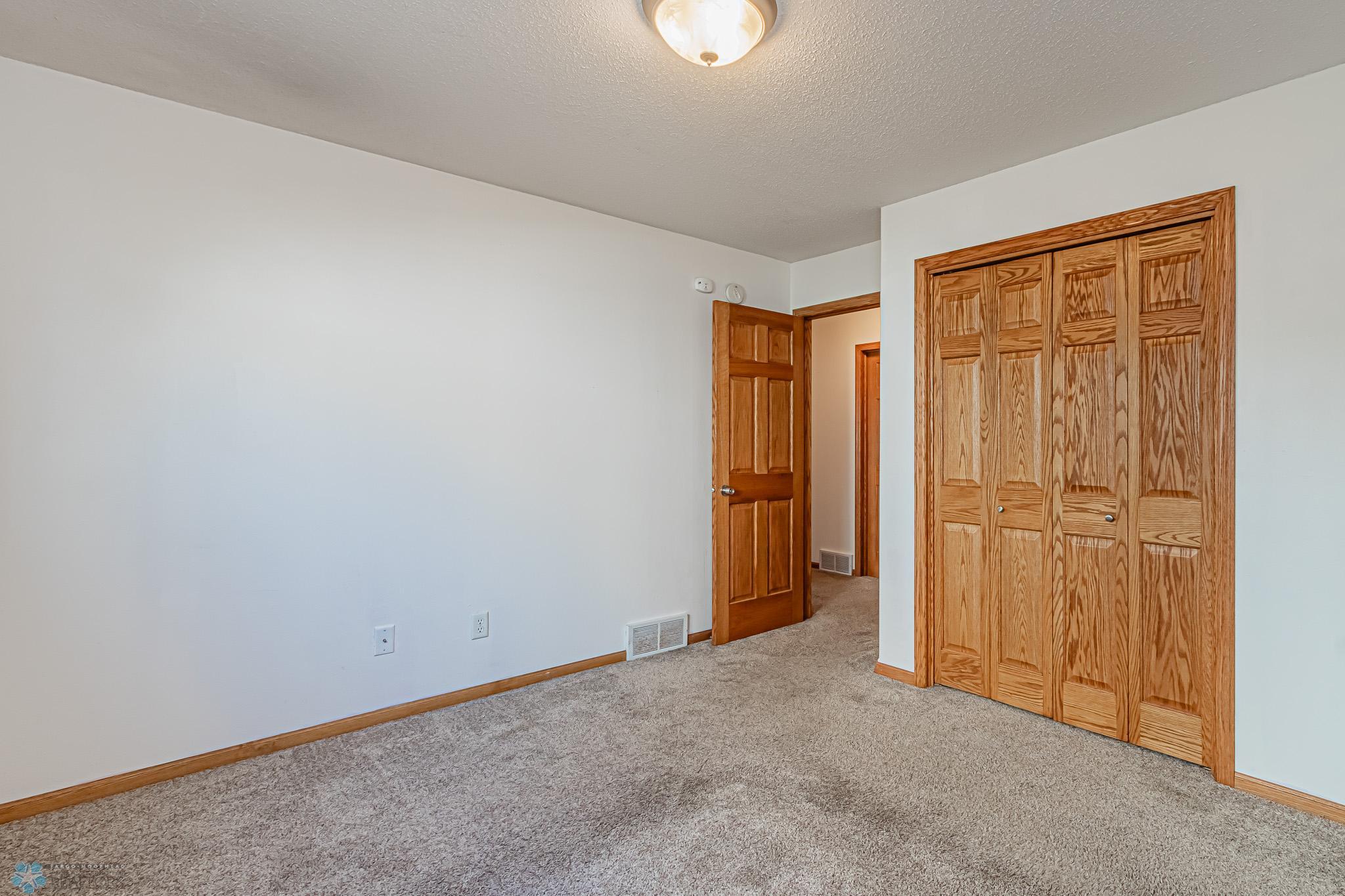4775 Harvest Dr S, Fargo, ND 58104-09.jpg