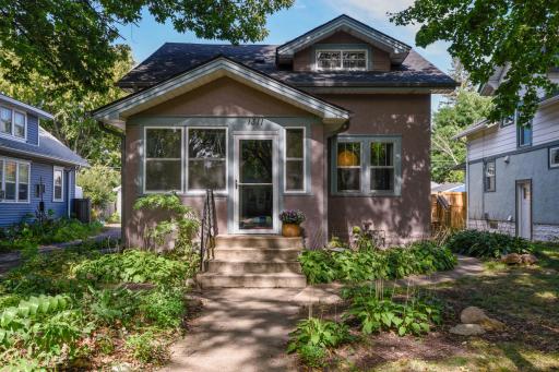 1311 Hubbard Avenue, Saint Paul, MN 55104
