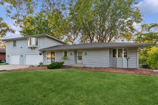 Photo for 17435 Java Court N, Lakeville, MN 55044 - listing #6602987 Charming curb appeal abounds this wonderful walkout rambler!