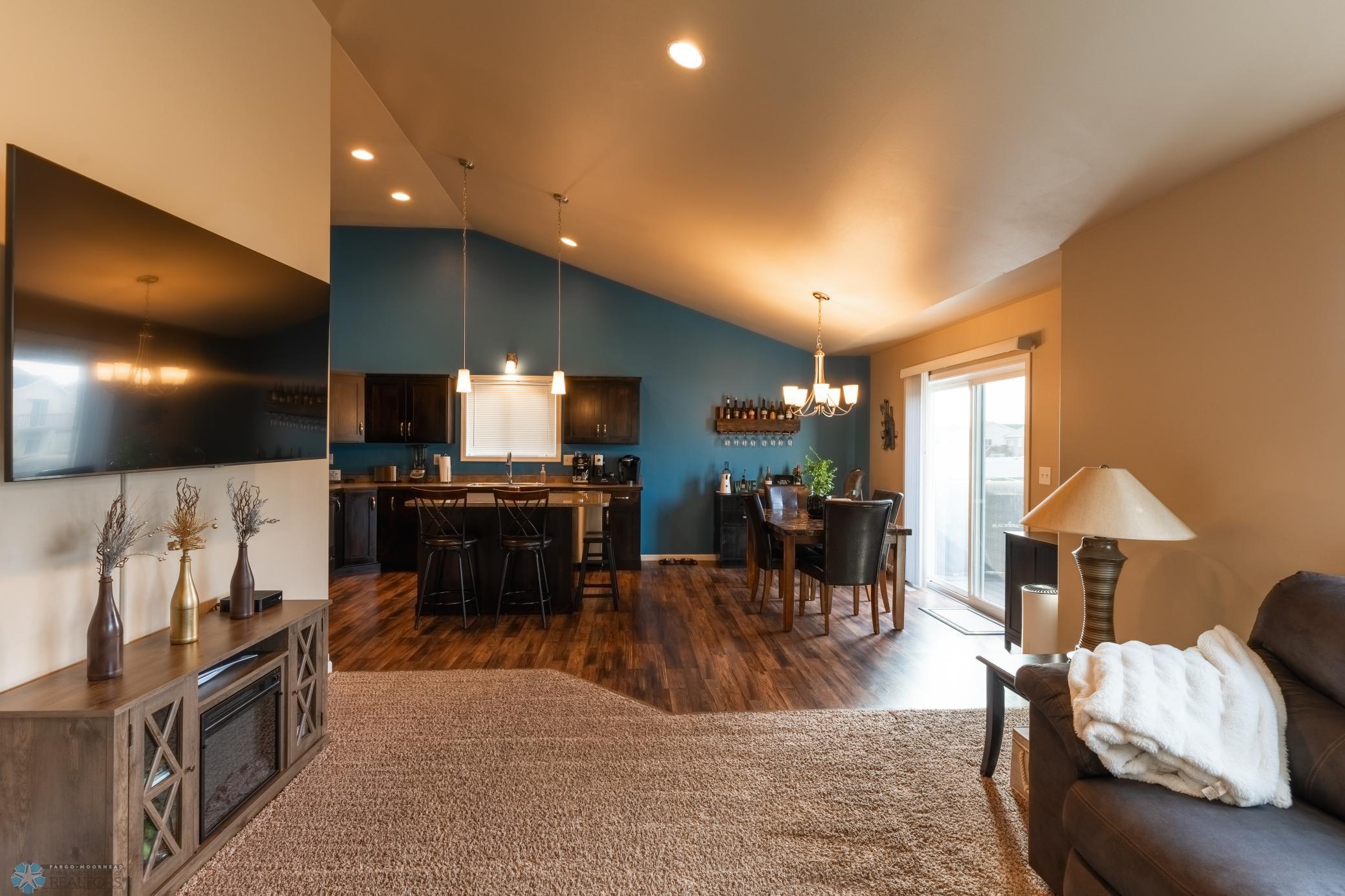 Kitchen/Dining