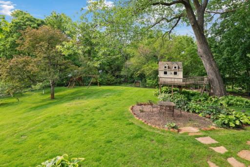 20390 Linwood Road, Excelsior, MN 55331