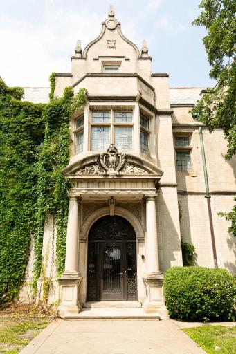 IAG Pillsbury Mansion 26.jpg