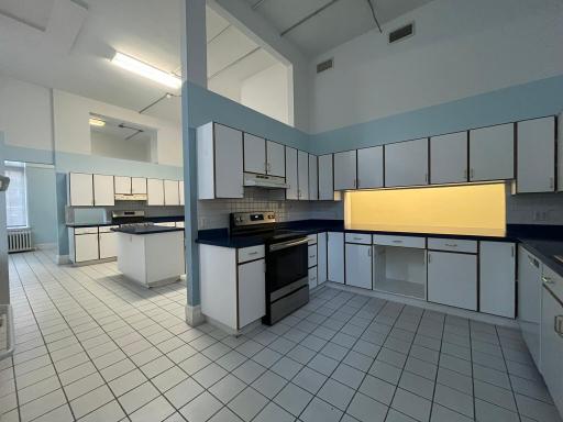 100-E-22nd-St-Minneapolis-MN-Interior-Photo-12-LargeHighDefinition.jpg