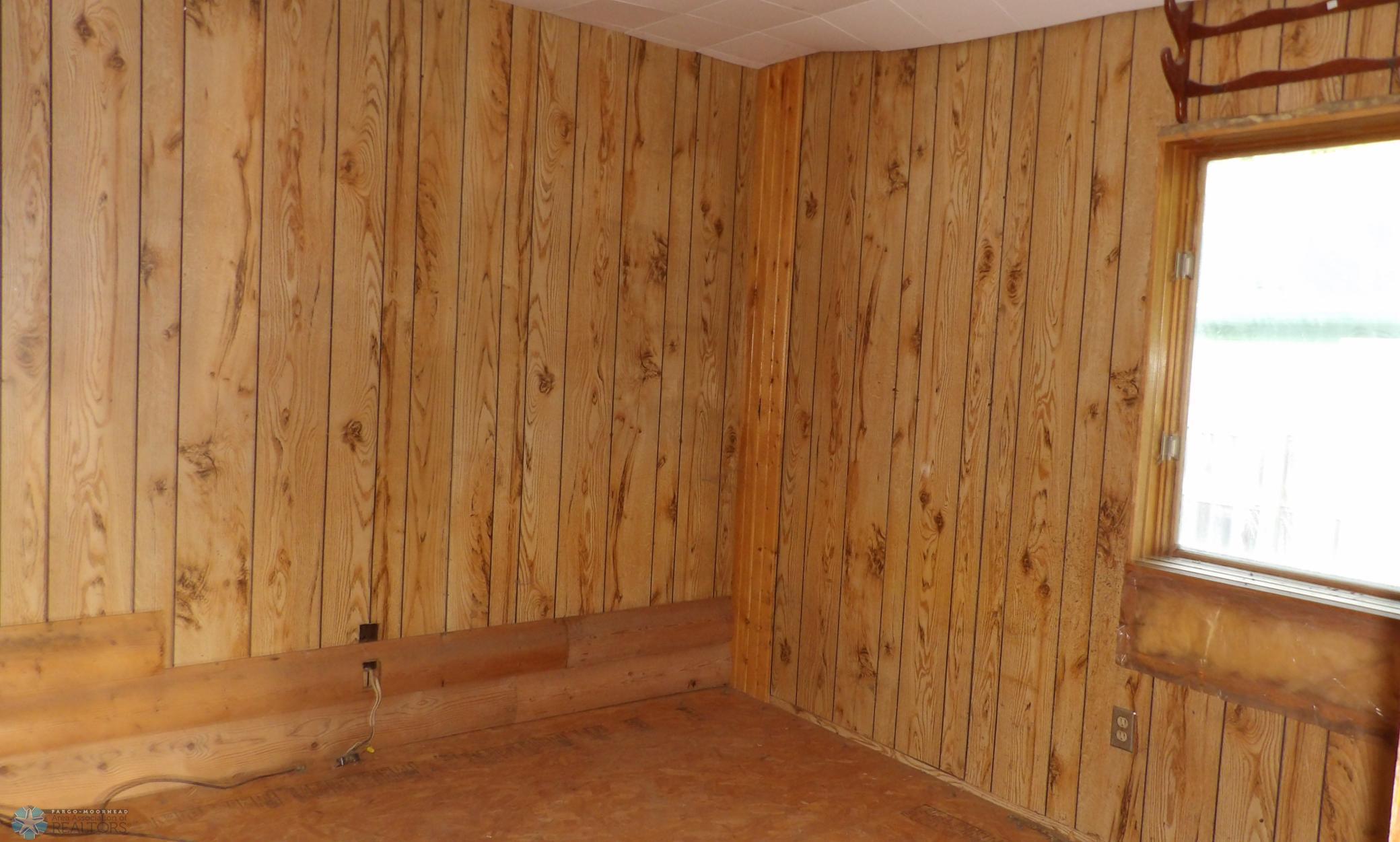 bedroom1.JPG