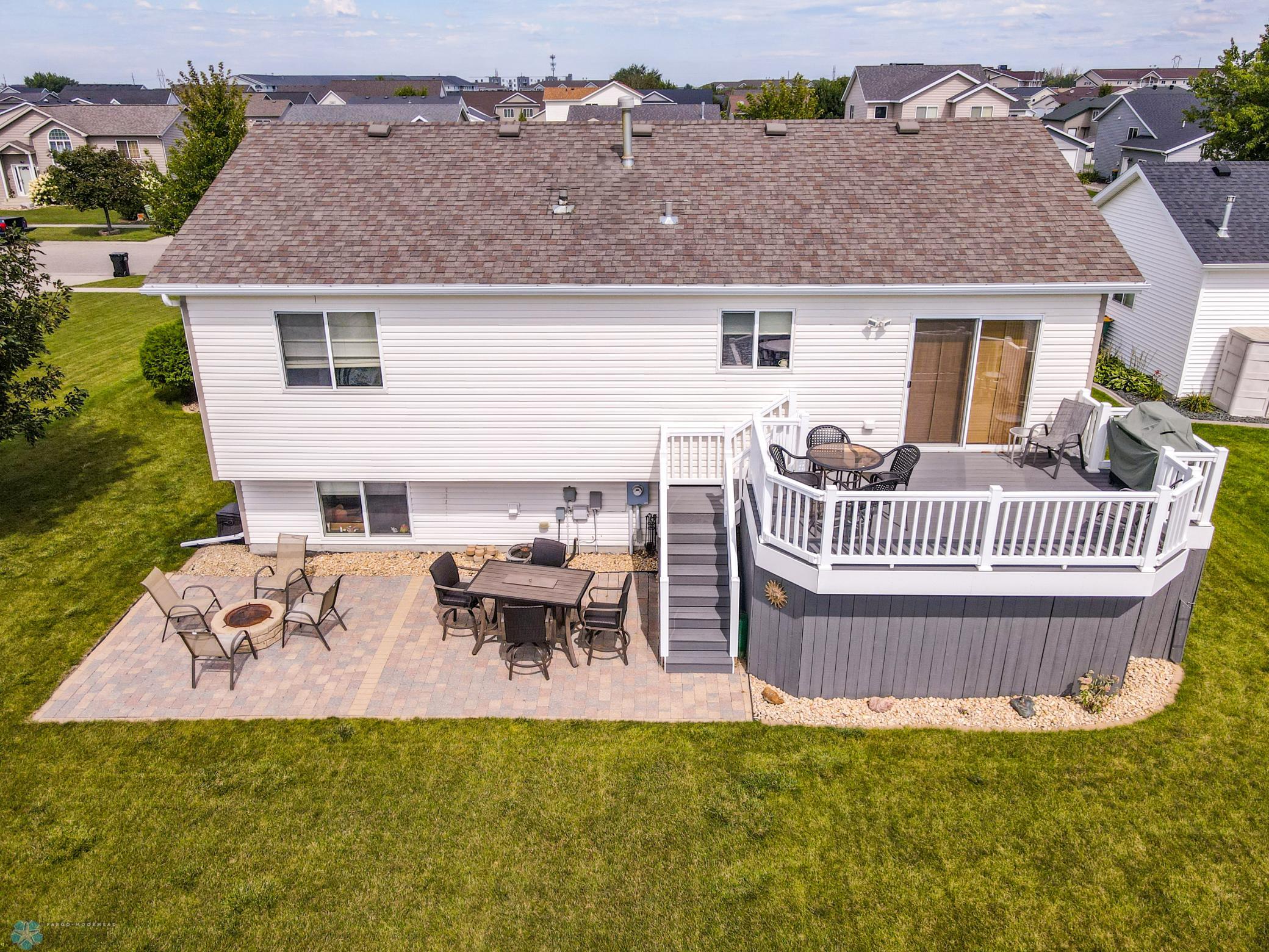633 36th Ave W