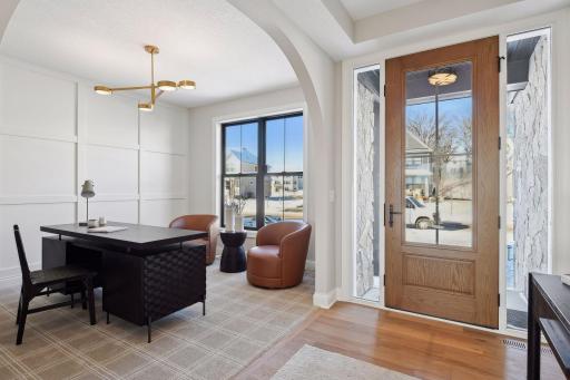 5435 Rolling Hills Parkway, Chaska, MN 55318