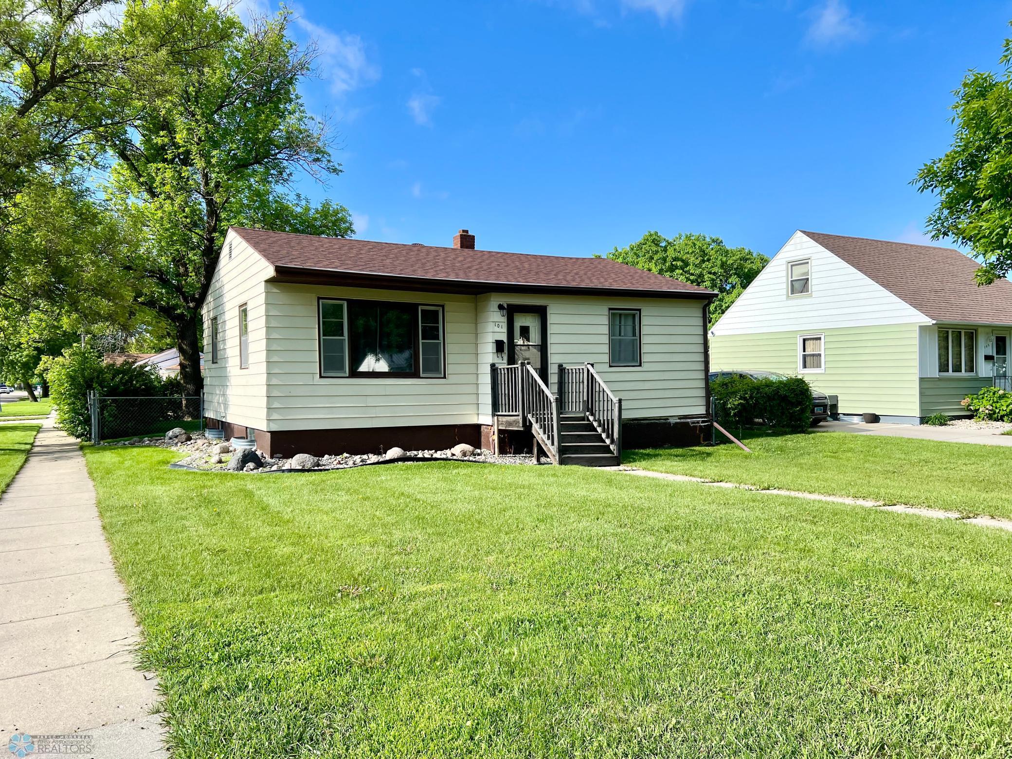 Large corner lot