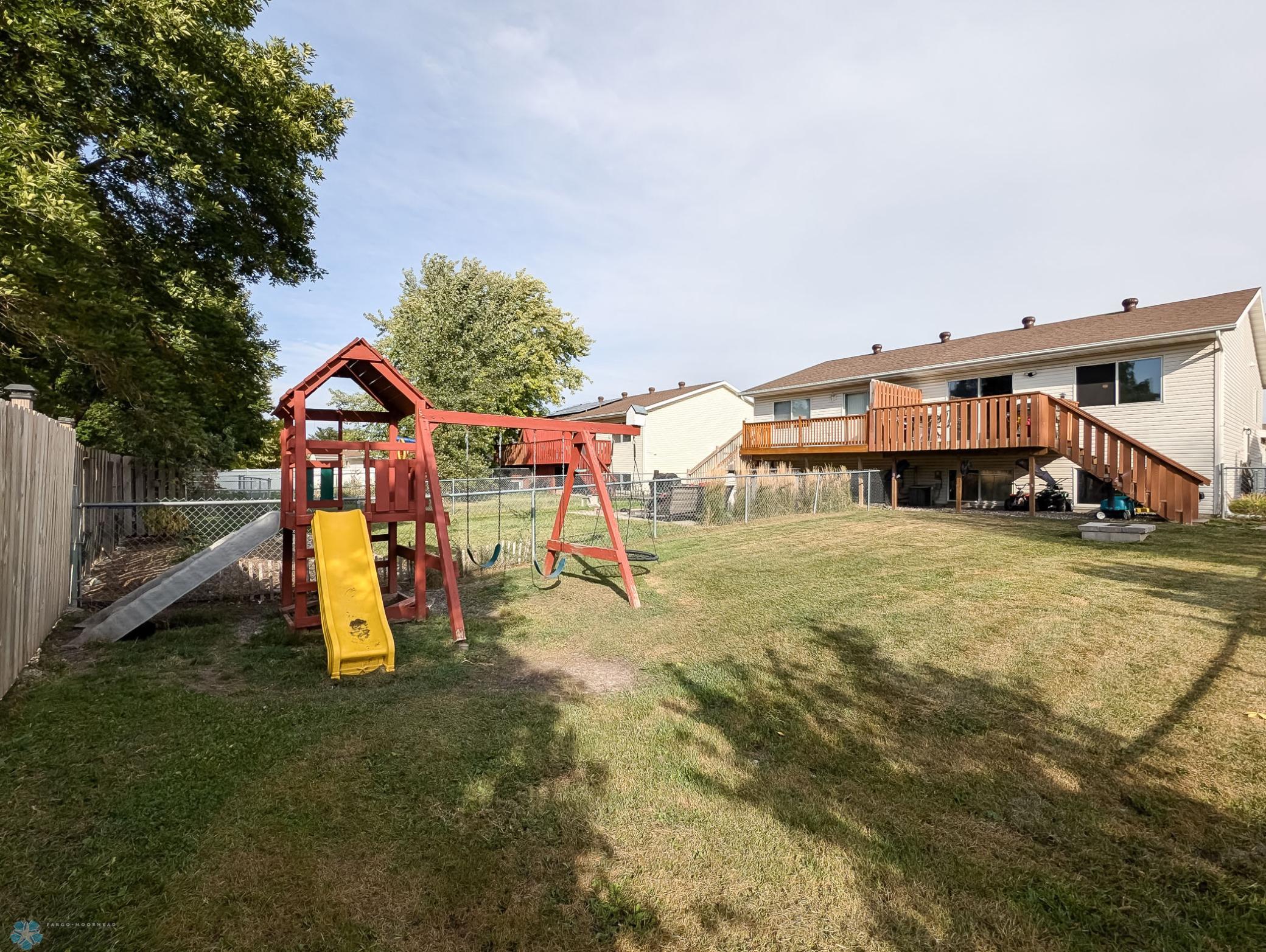 L2P053-145700874.jpg