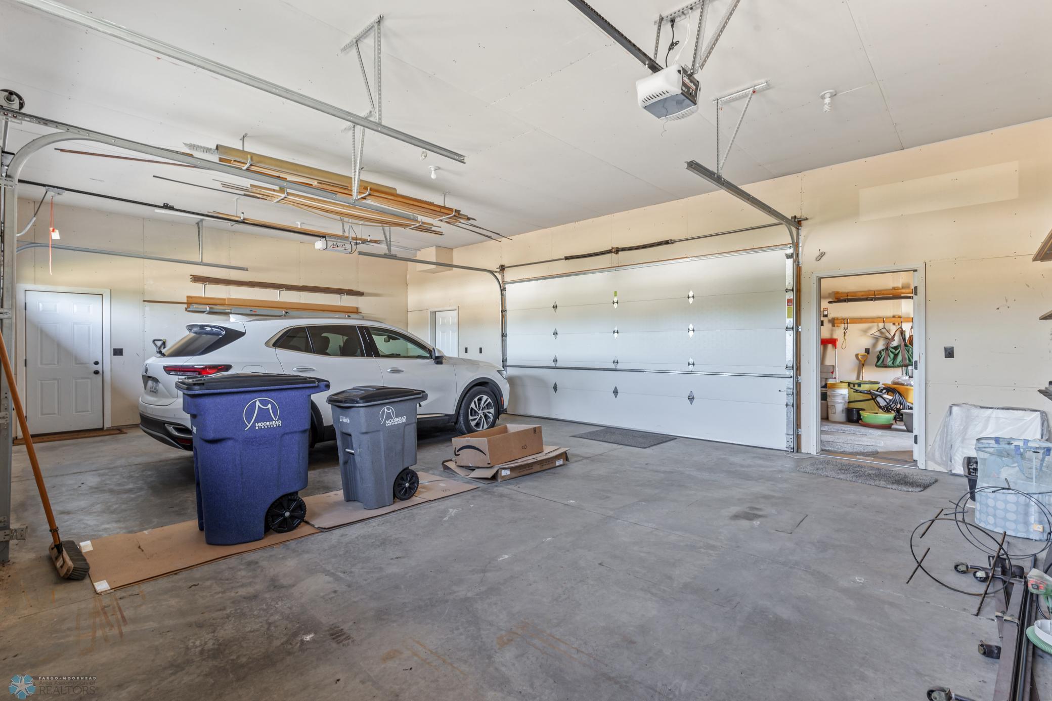 3 Stall Garage