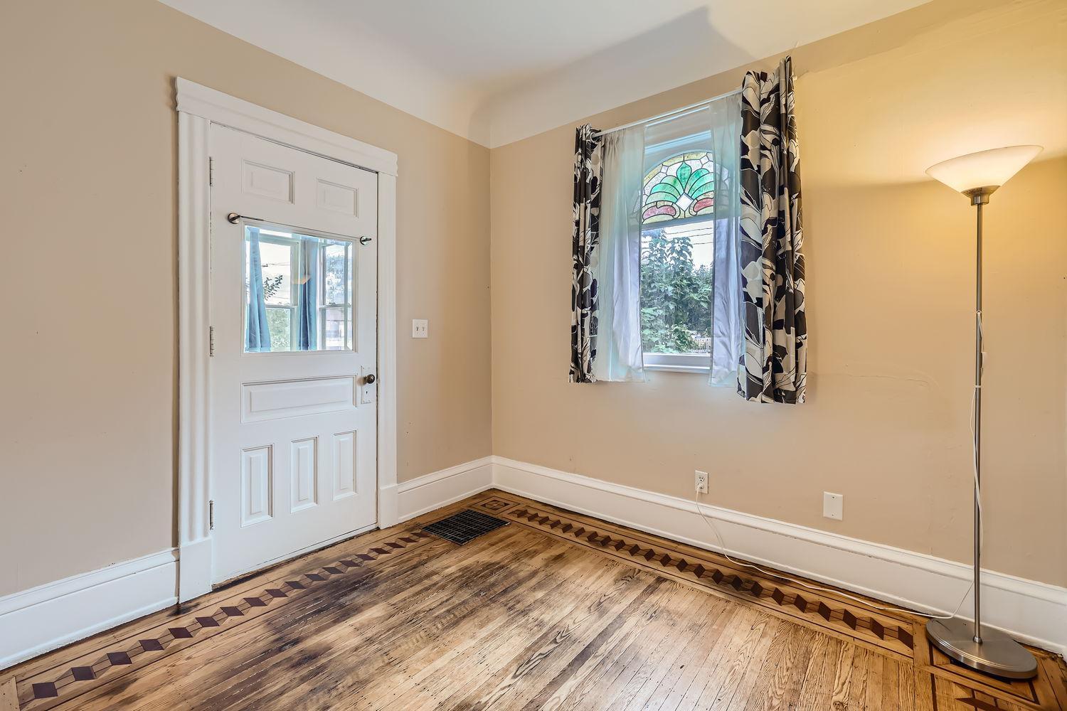 3401 Pillsbury Ave - Web Quality - 035 - 33 Mudroom.jpg