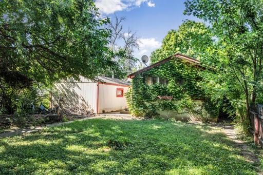 4215 Vincent Avenue N, Minneapolis, MN 55412