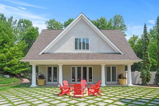 The large guest house is a remarkable feature of this property, offering an open floor plan that has undergone a complete renovation to meet the highest standards of luxury and comfort.