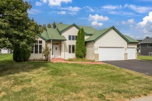 1009 118th Avenue NE, Blaine, MN 55434