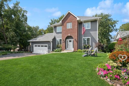 105 Dahlia Way, Saint Paul, MN 55115