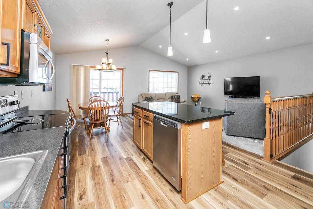 Kitchen / Island