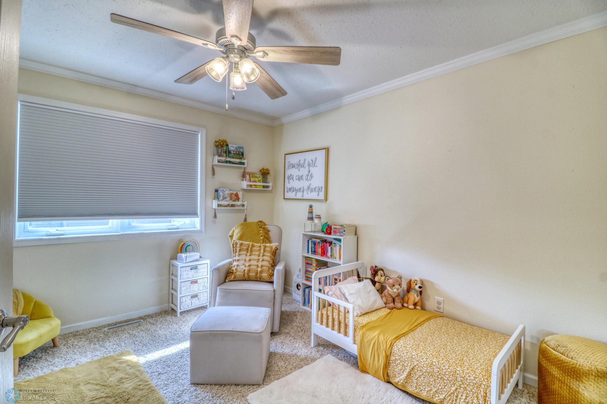 Bedroom1_1.jpg