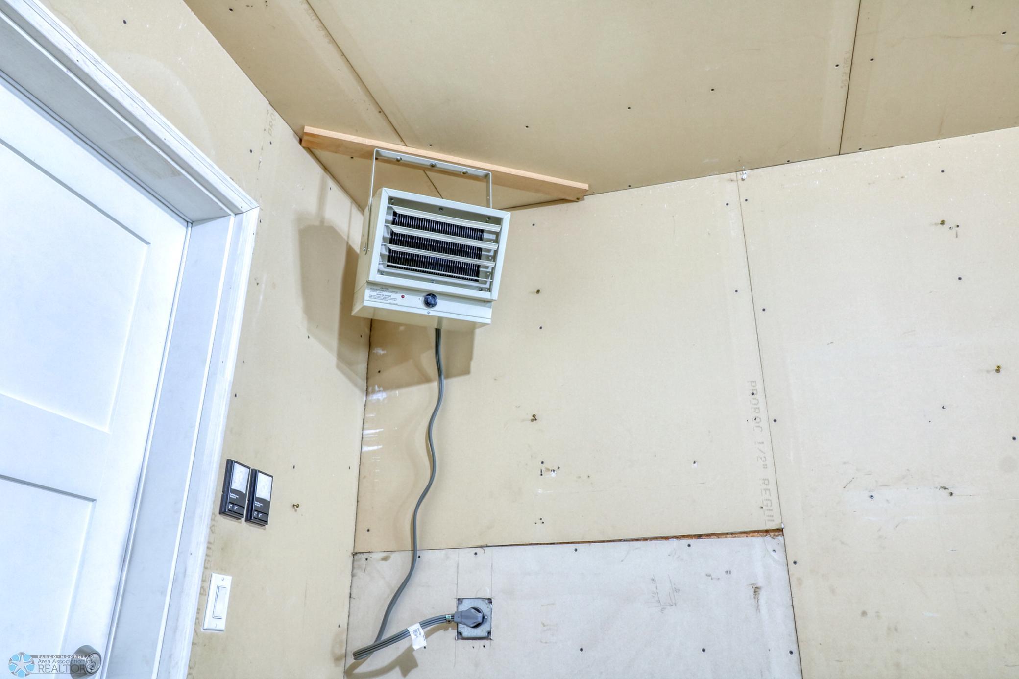 Garage_heater.jpg