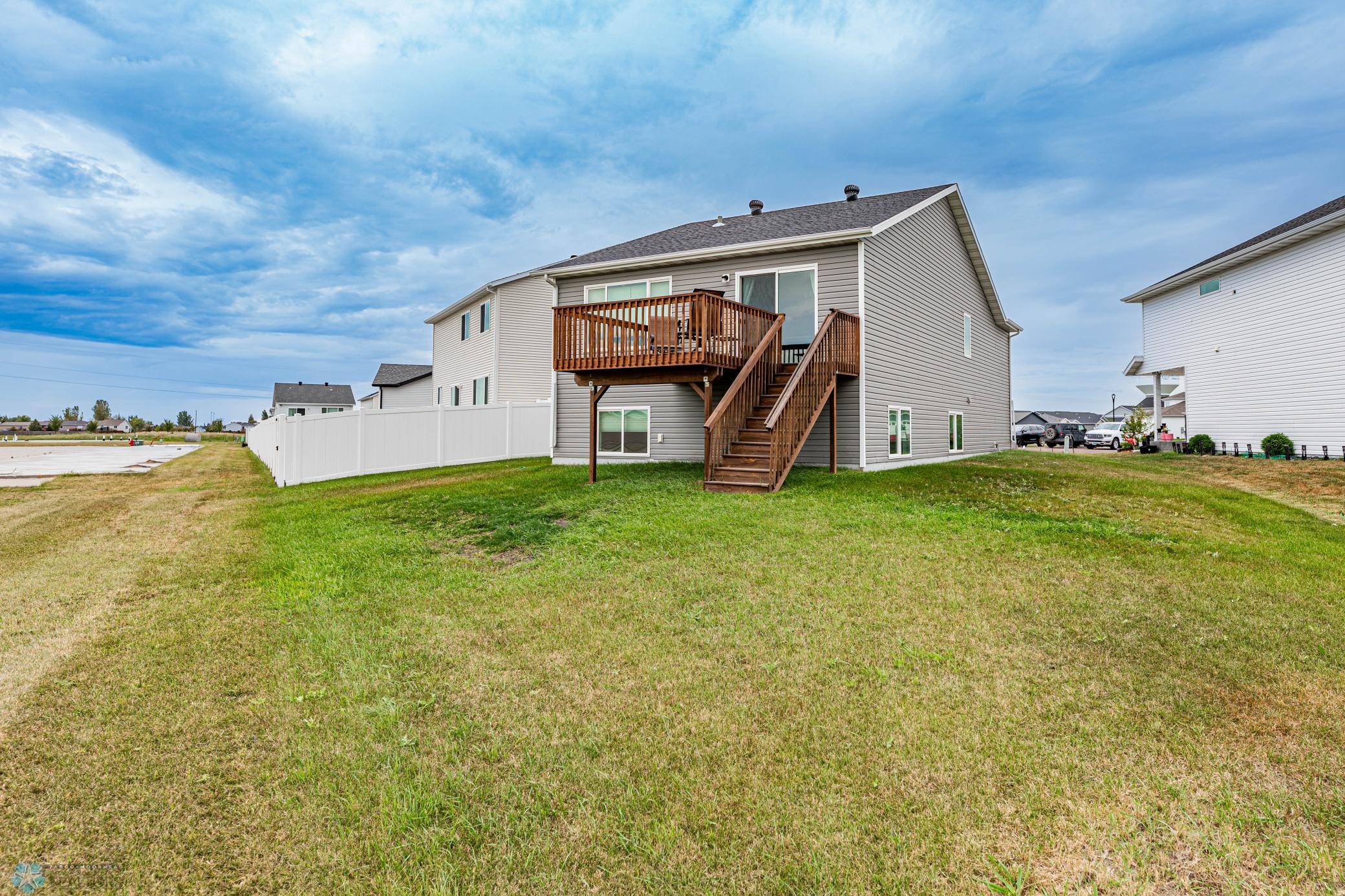 658121(4of39).jpg