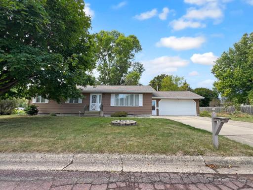 Photo for 207 Lynn Street, Sherburn, MN 56171 - listing #6604545 51f4cbf42931e9bd4df6916cbbcf6abbc6677476.jpg