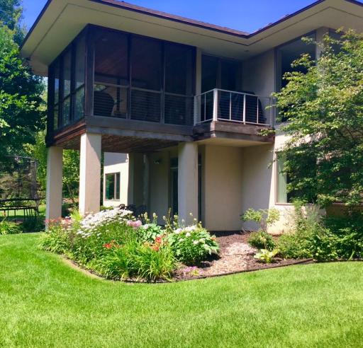9741 Norway Hills Trail, Lakeville, MN 55044