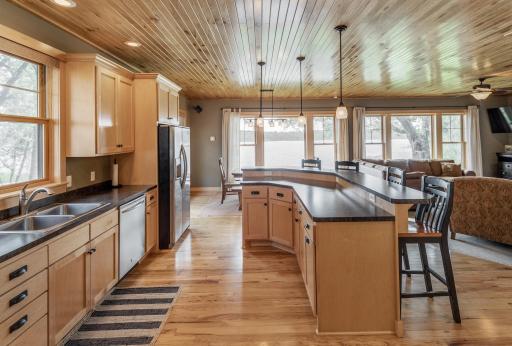 9591 Ossawinnamakee Road, Pequot Lakes, MN 56472
