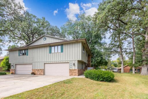 Photo for 1294 Rolling Oaks Lane NW, Hutchinson, MN 55350 - listing #6604668 1294 Rolling Oaks Lane NW, Hutchinson, MN 55350