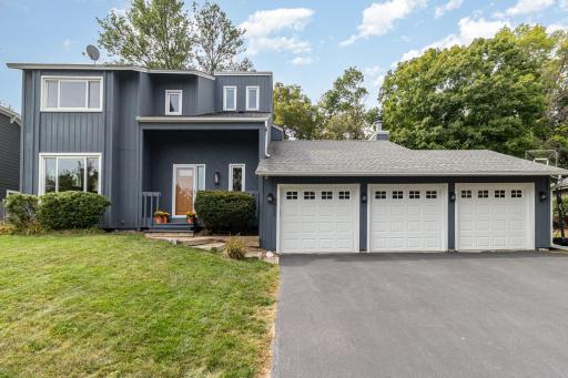 Photo for 6952 Autumn Terrace, Eden Prairie, MN 55346 - listing #6604685 6952 Autumn Terrace, Eden Prairie, MN 55346