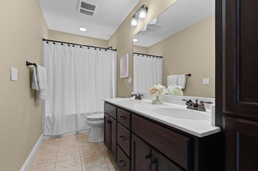 21430 Palomino Drive, Prior Lake, MN 55372