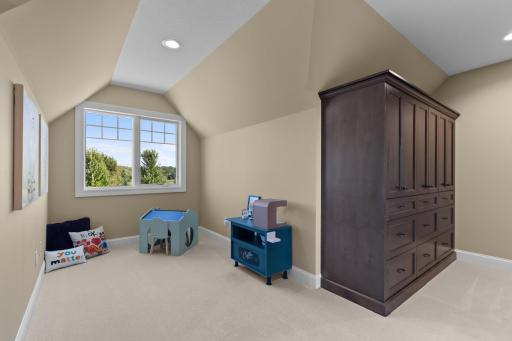 Bonus nook space that could flex as a play space, craft/reading nook and more!
