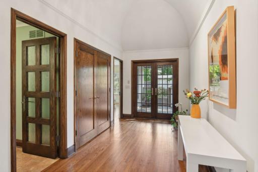 2765 Dean Parkway, Minneapolis, MN 55416