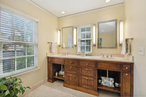 2765 Dean Parkway, Minneapolis, MN 55416