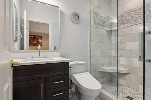 1 Southpointe Court, North Oaks, MN 55127