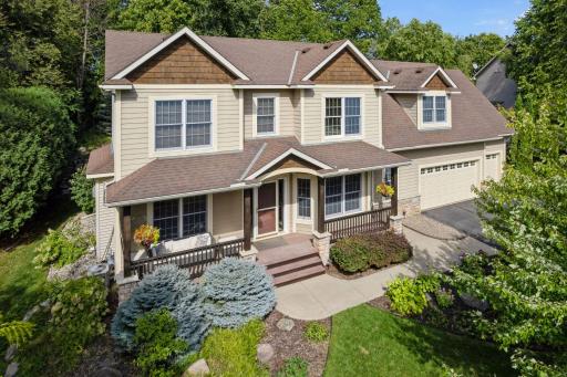 711 Cascade Drive, Chaska, MN 55318