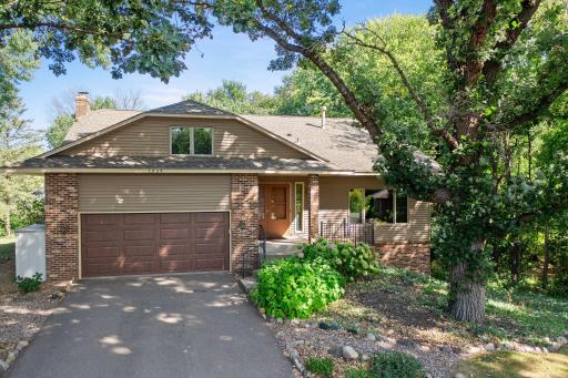 1737 Drake Drive, Eagan, MN 55122