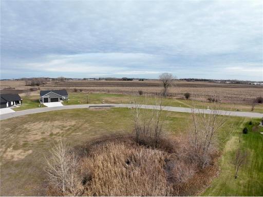 1904 Shady Lane NE, Willmar, MN 56201