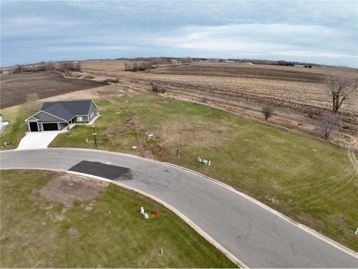 1904 Shady Lane NE, Willmar, MN 56201