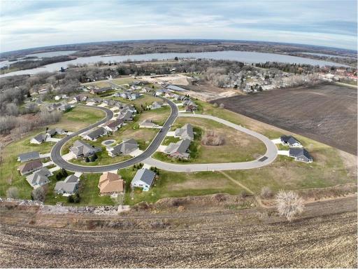 1904 Shady Lane NE, Willmar, MN 56201
