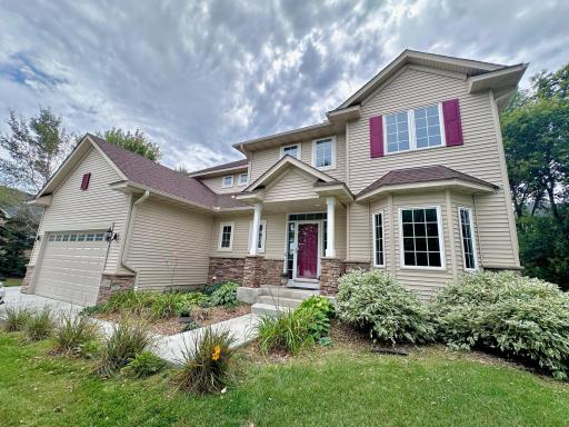 1168 Hawthorne Circle, Shakopee, MN 55379