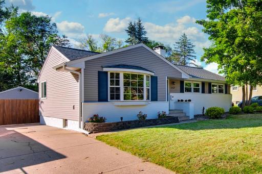 1427 Mcafee Street, Saint Paul, MN 55106