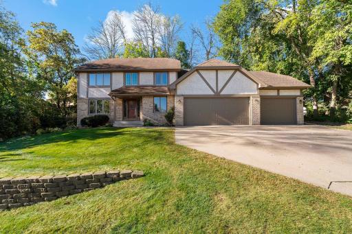 3735 Rosewood Lane N, Minneapolis, MN 55441