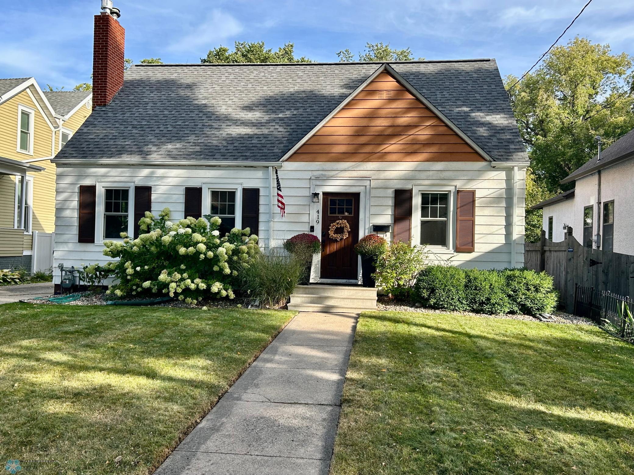 419 8th Ave S
