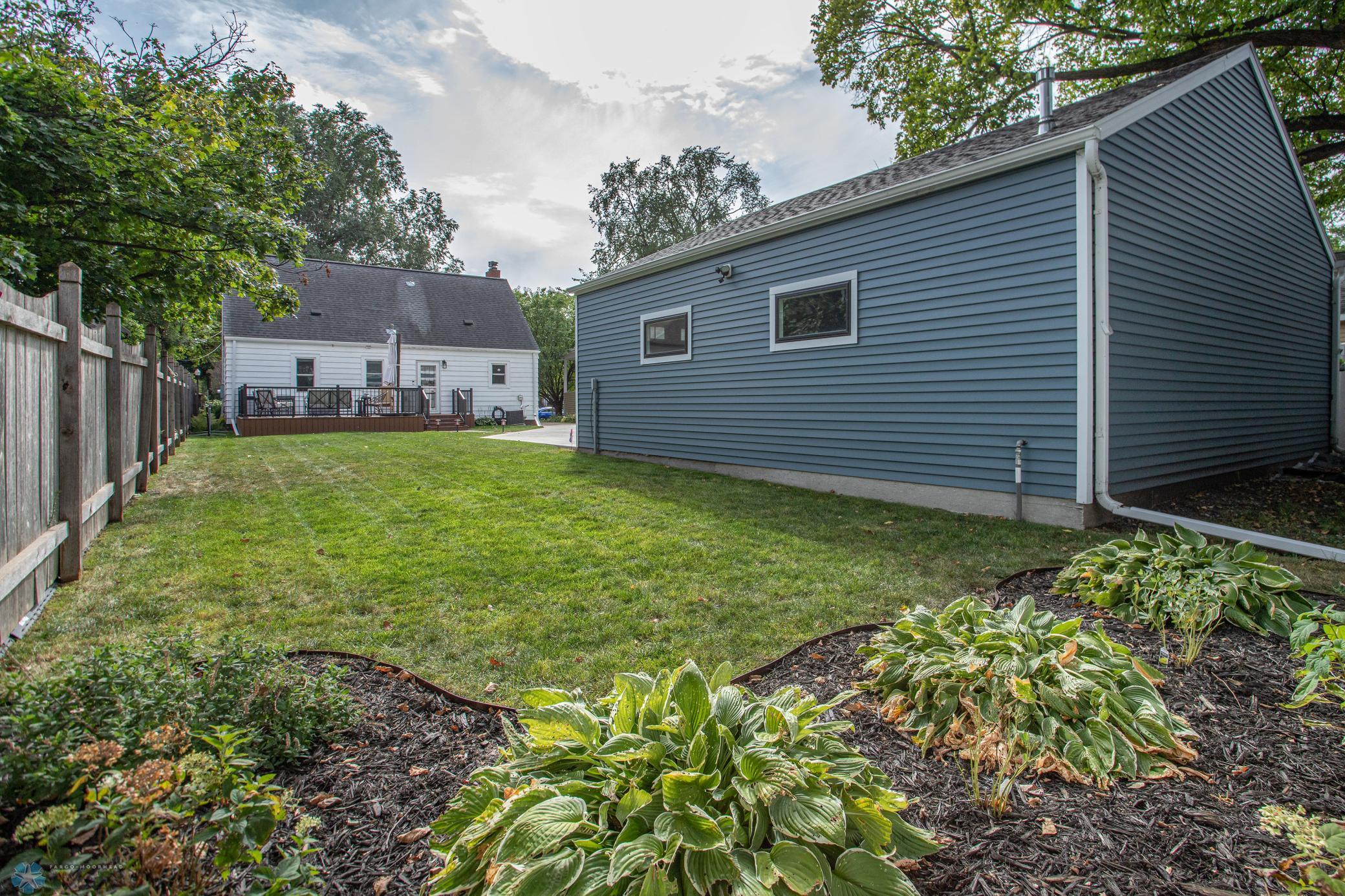 419 8th Ave S