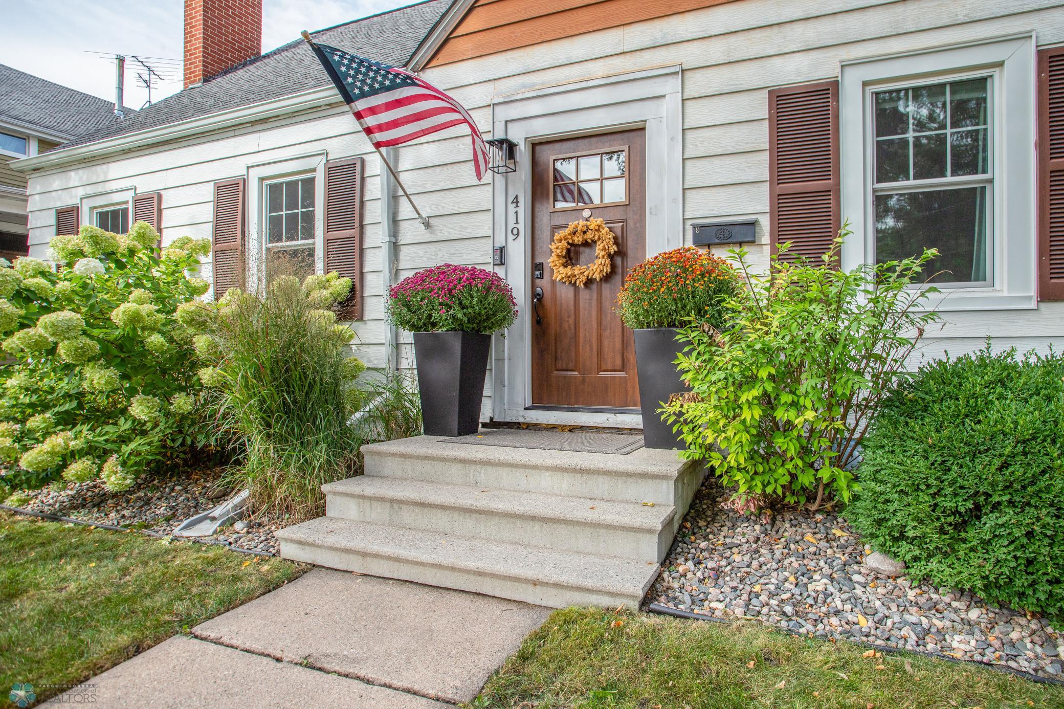 419 8th Ave S