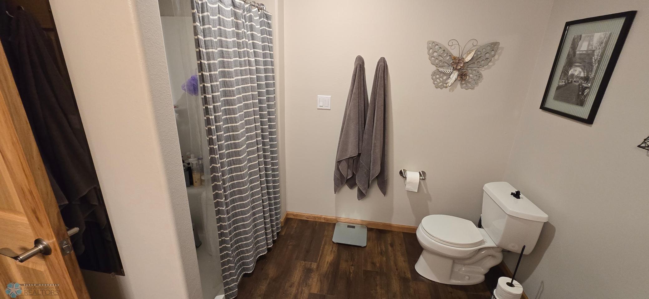 Master Bed Bath