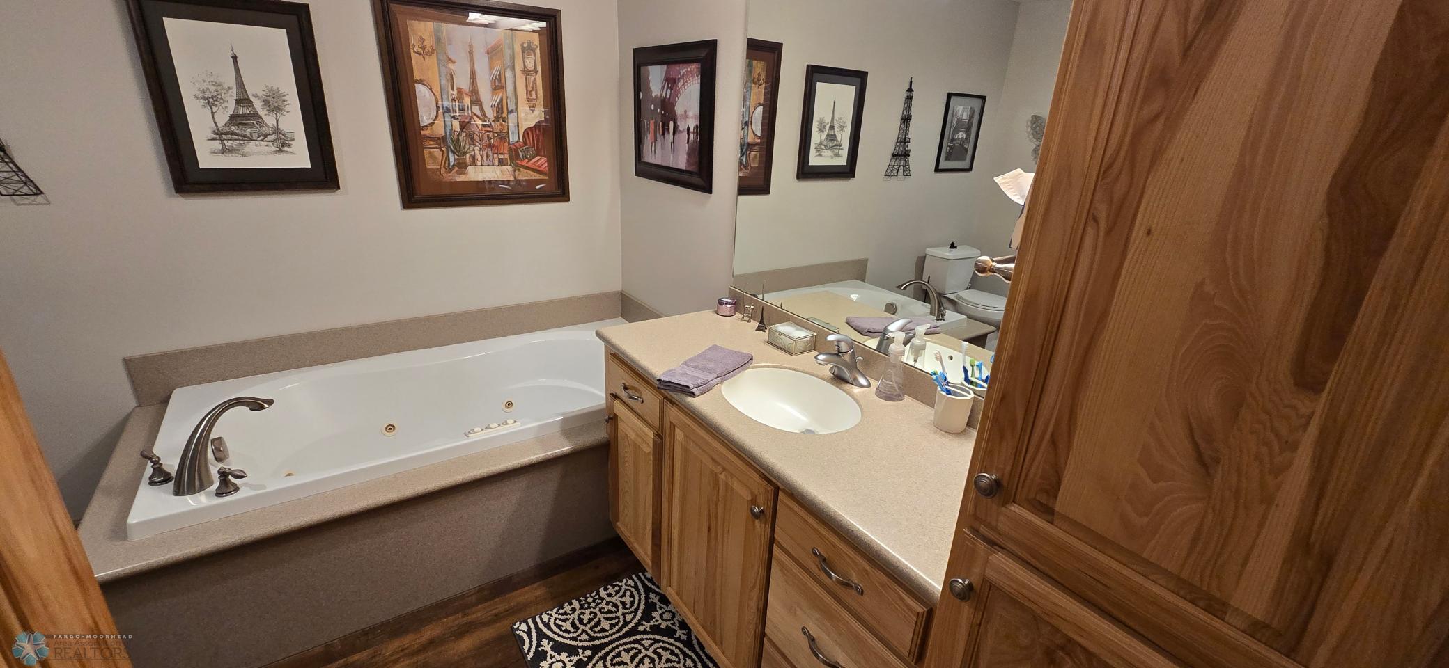 Master Bed Bath