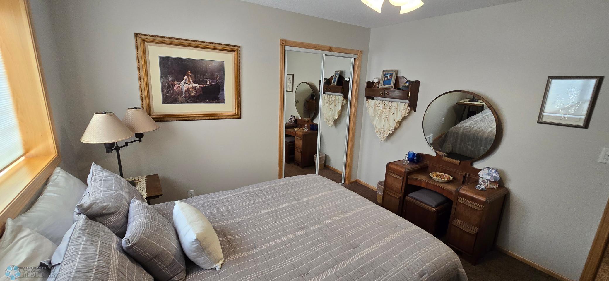 lower bed 1
