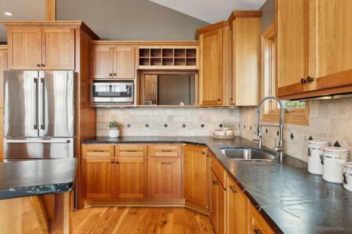 1736 Shorewood Lane, Mound, MN 55364
