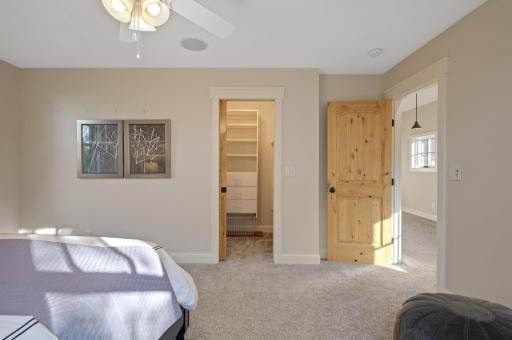 1001 Barbary Circle, Waconia, MN 55387
